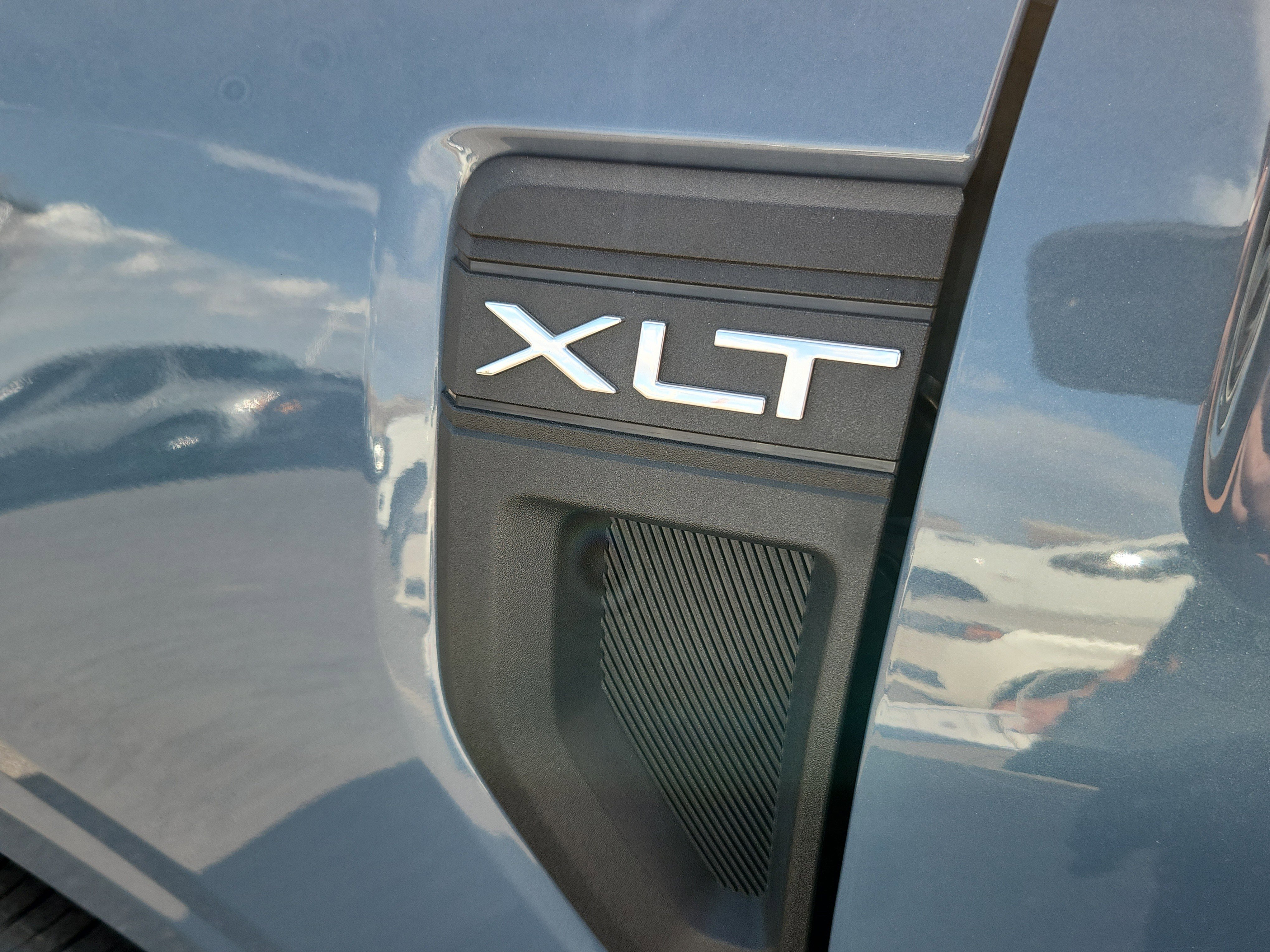 Used 2024 Ford Maverick XLT w/ XLT Luxury Package image 8