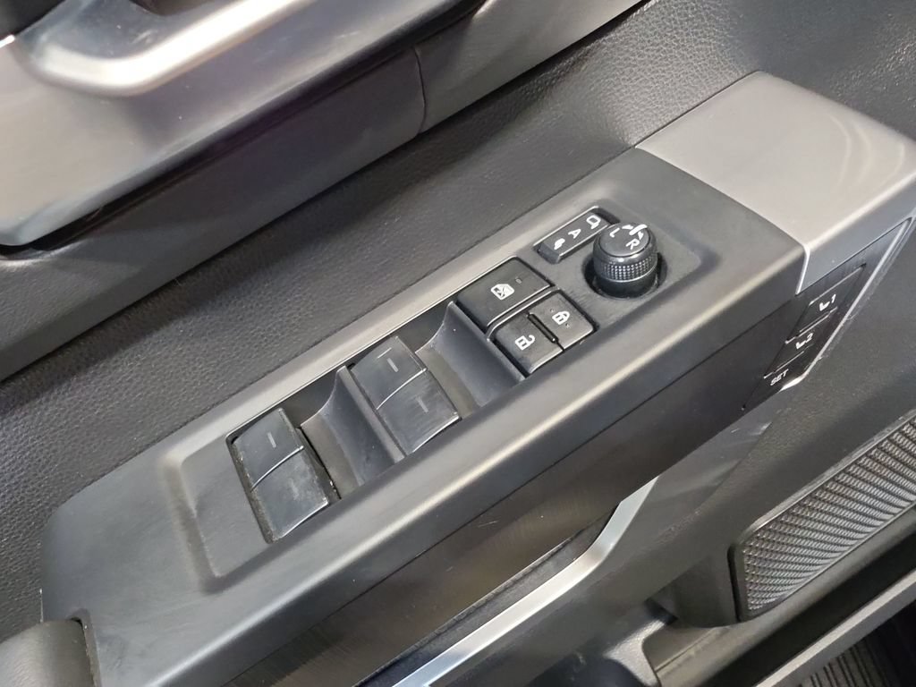 Used 2023 Toyota Tundra Platinum AWD/4WD image 15