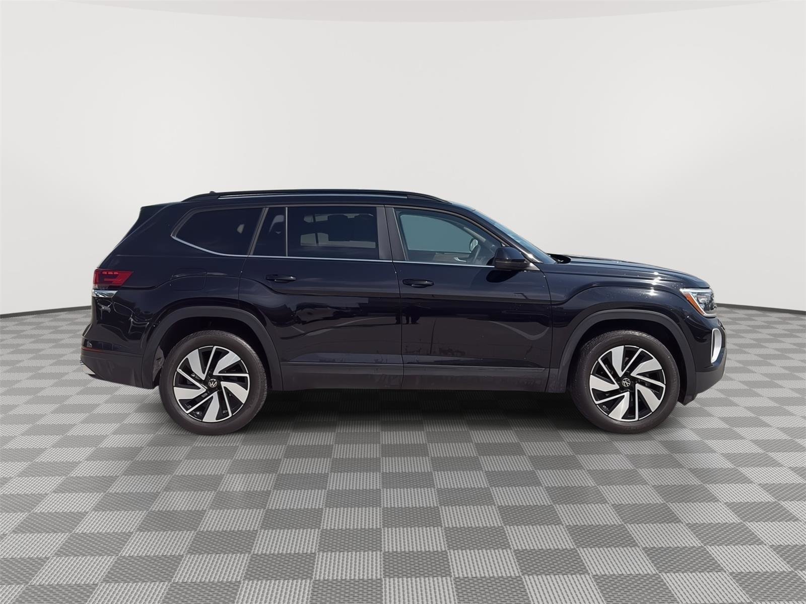 Certified 2024 Volkswagen Atlas SE AWD/4WD image 14