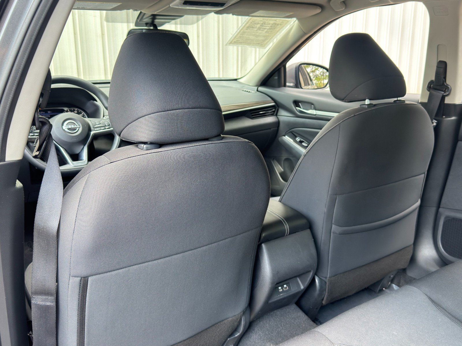 Used 2023 Nissan Altima 2.5 SV FWD image 30