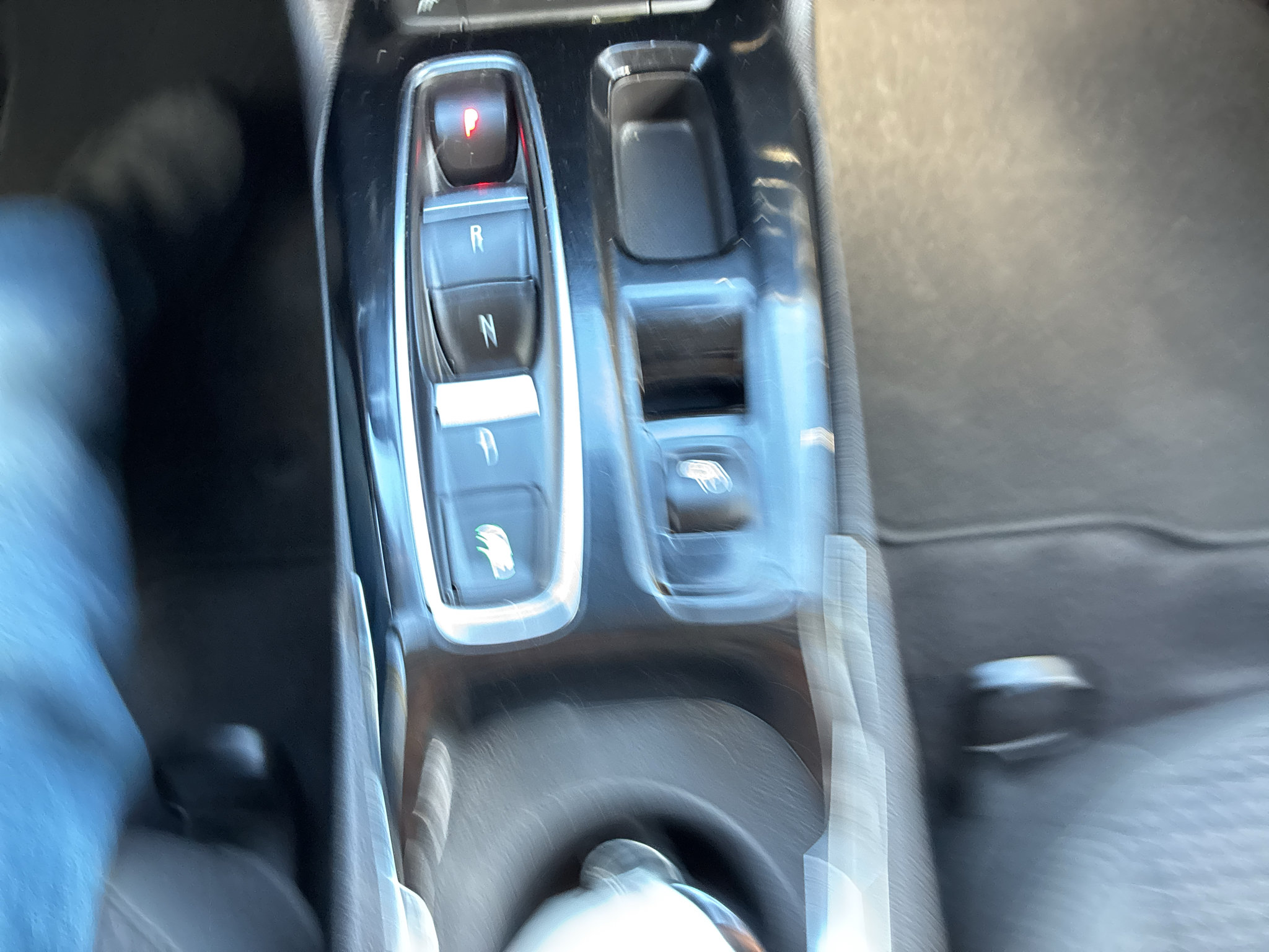 Used 2022 Chevrolet Bolt EUV LT FWD image 29