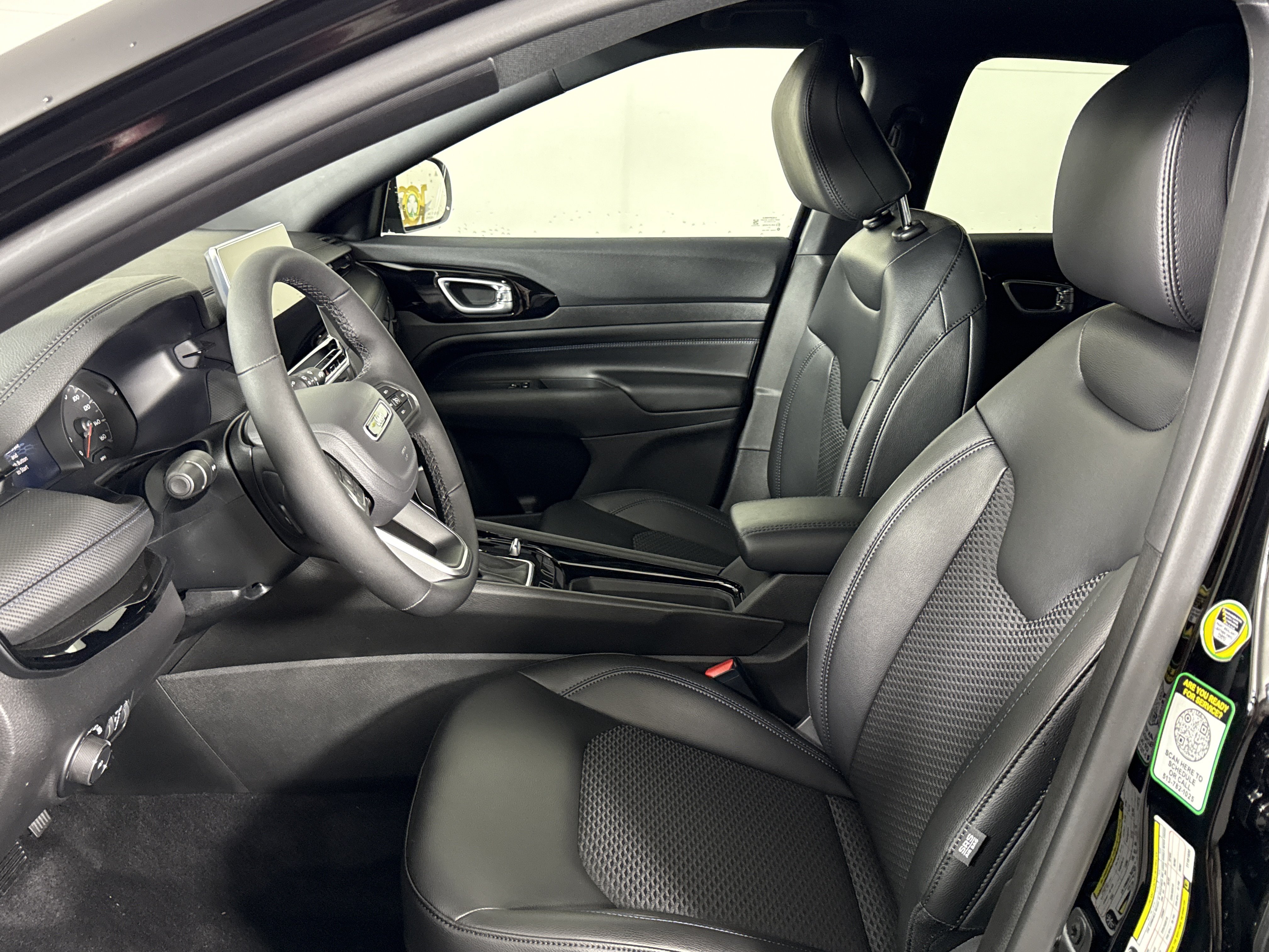 New 2026 Jeep Compass Latitude AWD/4WD image 12