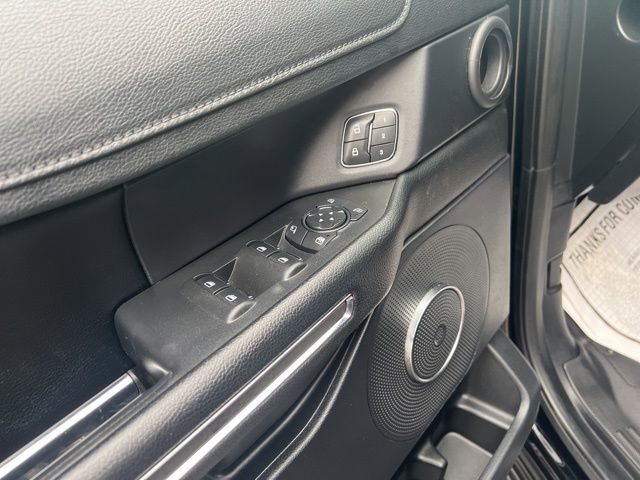 Used 2020 Ford Expedition XLT w/ Equipment Group 202A image 9