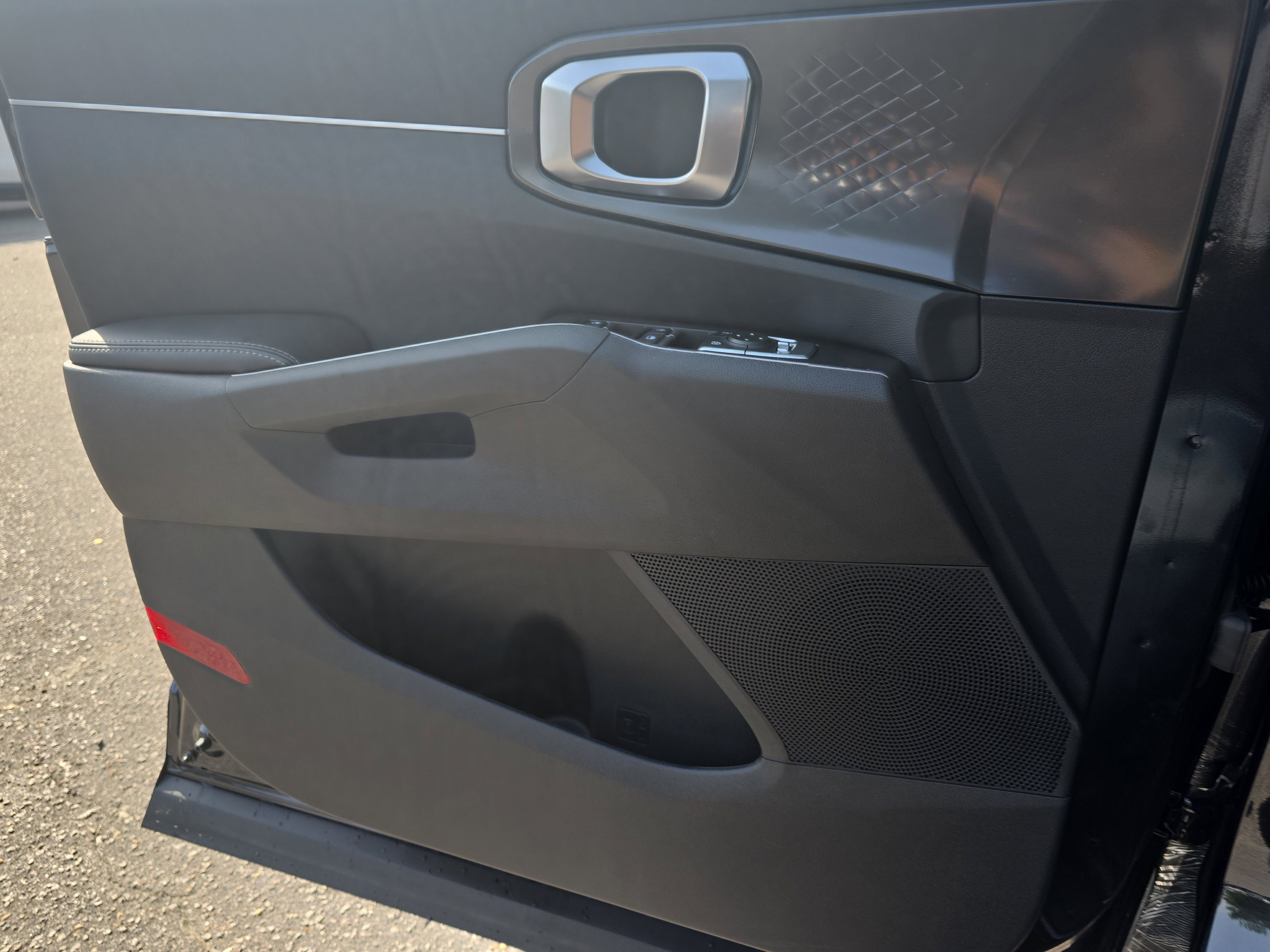 New 2025 Kia Sorento S image 23