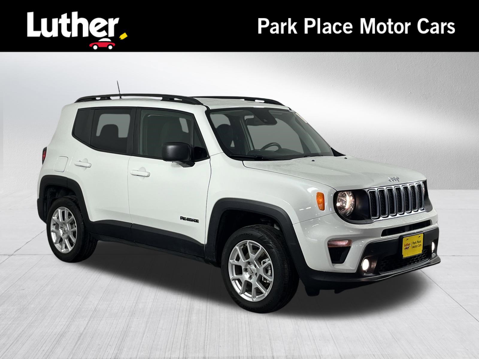 Used 2023 Jeep Renegade Latitude w/ Premium Group AWD/4WD image 1