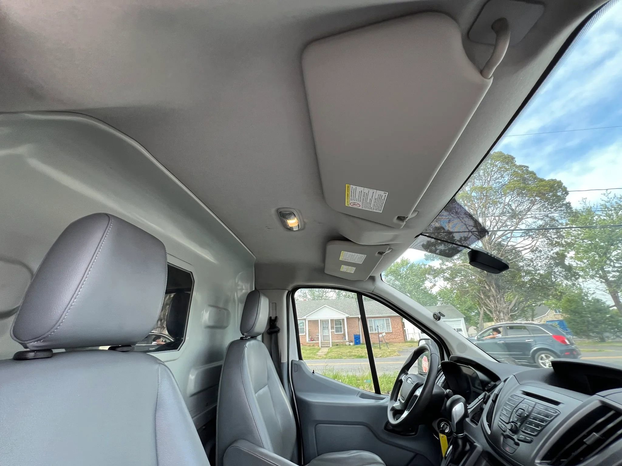 Used 2015 Ford Transit 250 130 Low Roof w/ Exterior Upgrade Package RWD image 56