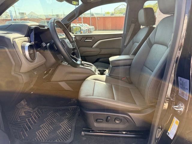 Used 2025 Chevrolet Colorado ZR2 w/ Technology Package image 10