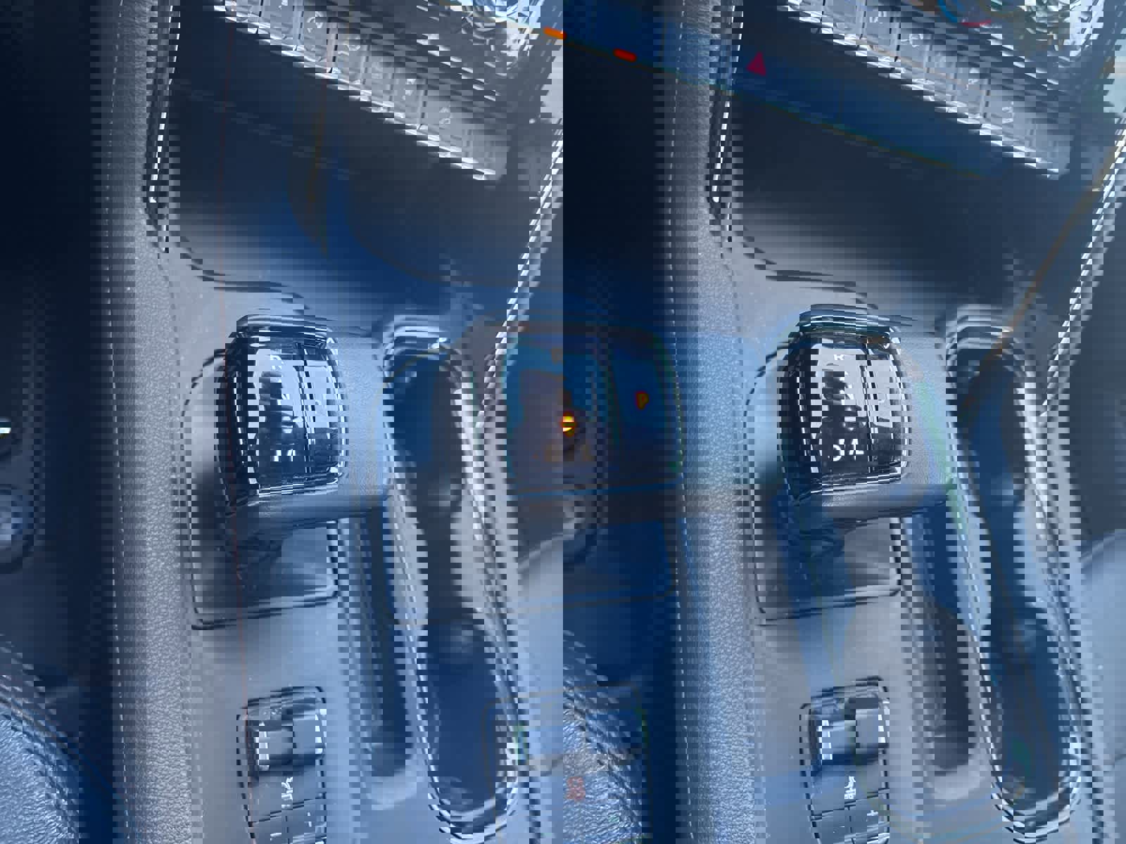 Used 2023 GMC Sierra 1500 AT4 image 21