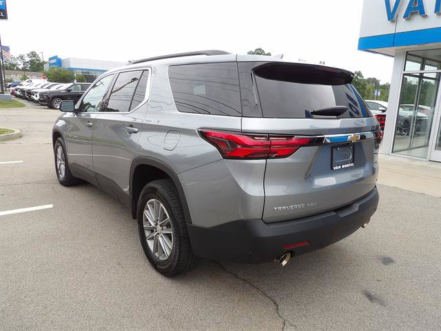 Used 2023 Chevrolet Traverse LT AWD/4WD image 3