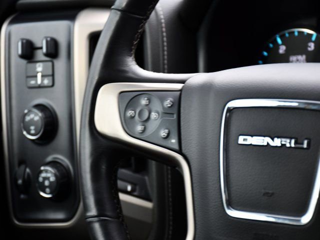 Used 2017 GMC Sierra 2500 Denali w/ Duramax Plus Package image 26