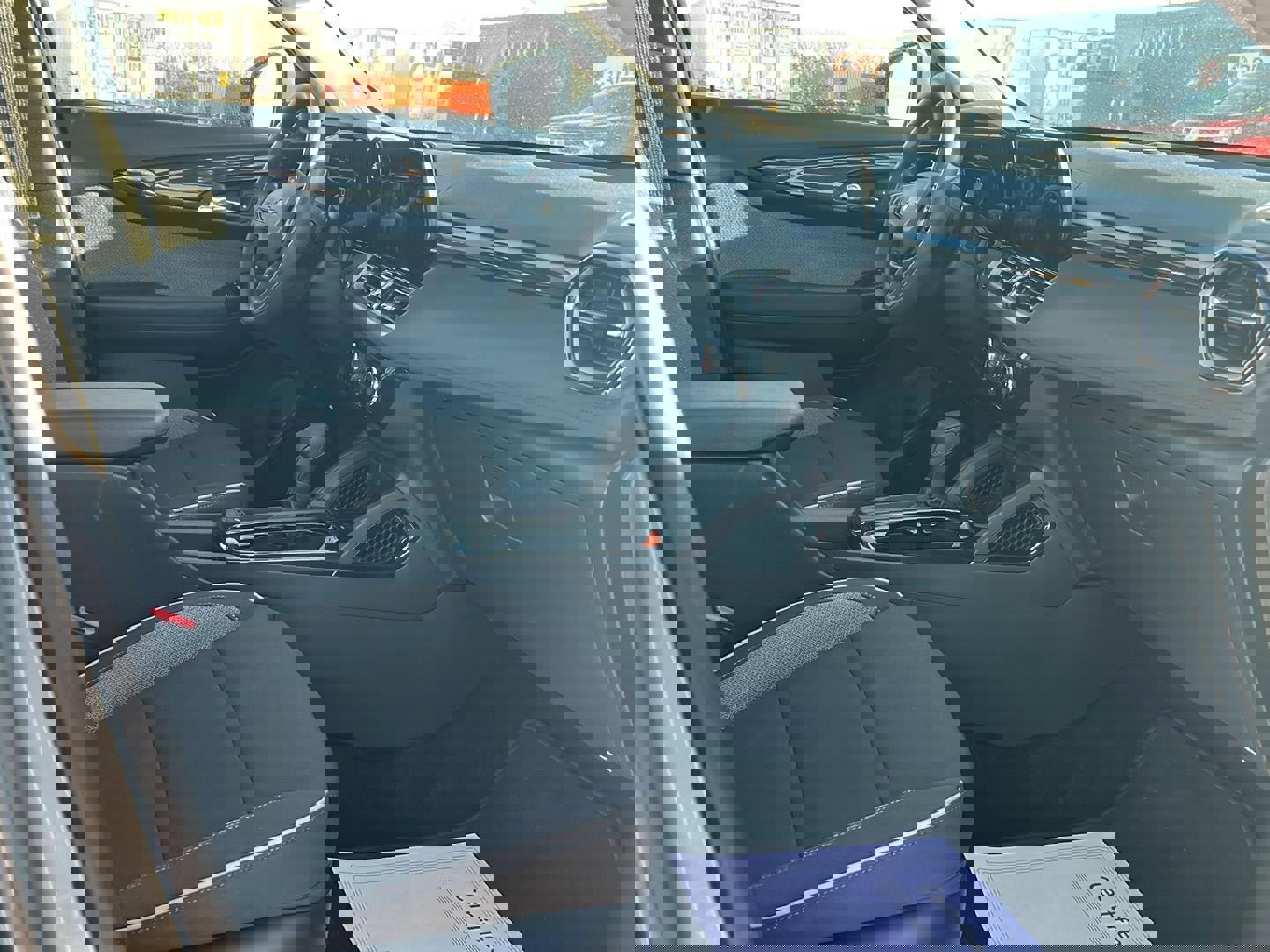 Used 2025 Chevrolet TrailBlazer LT image 11