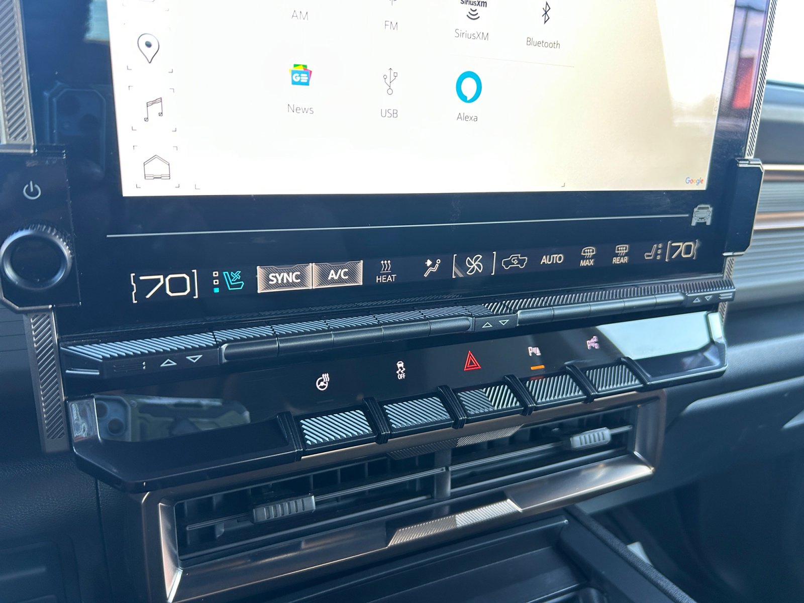 Used 2025 GMC Hummer EV 2X w/ LPO, Sport Package image 18