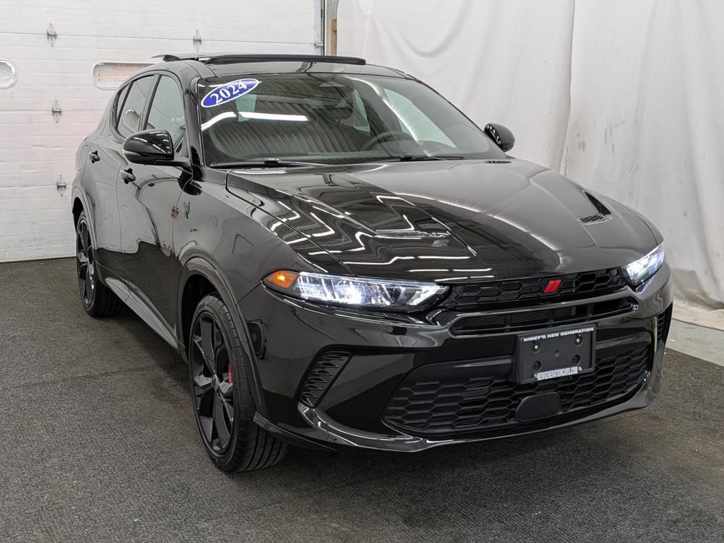Used 2024 Dodge Hornet R/T Plus image 21