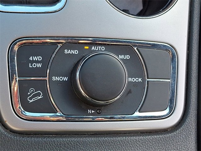 Used 2018 Jeep Grand Cherokee Limited w/ Trailer Tow Group IV image 25