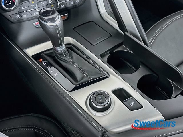 Used 2015 Chevrolet Corvette Z06 w/ 3LZ Preferred Equipment Group RWD image 29