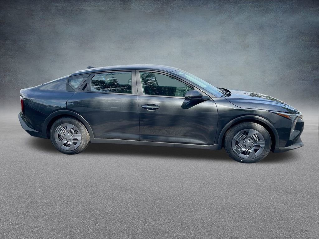 Used 2025 Kia K4 LX image 35