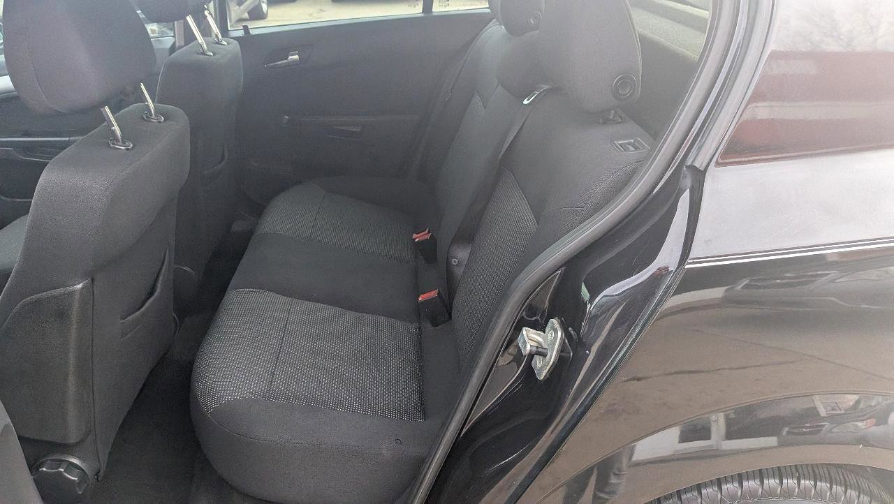 Used 2008 Saturn Astra XR image 9