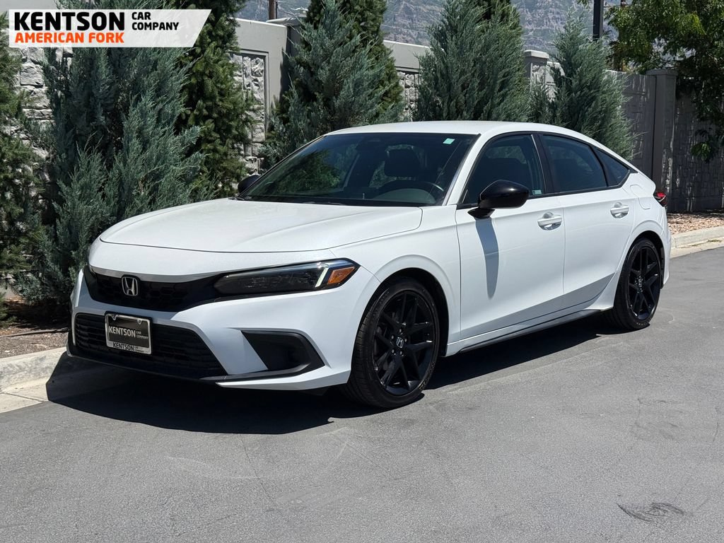 Used 2023 Honda Civic Sport image 3