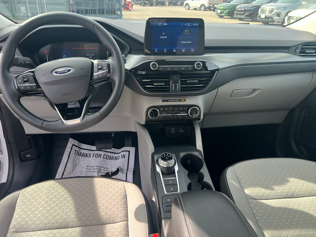 Used 2025 Ford Escape Active w/ Cold Weather Package image 8