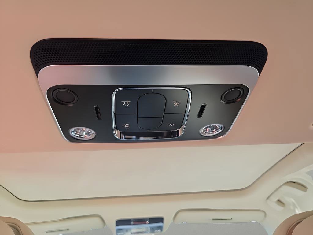 New 2025 Bentley Flying Spur Plug-In Hybrid AWD/4WD image 38