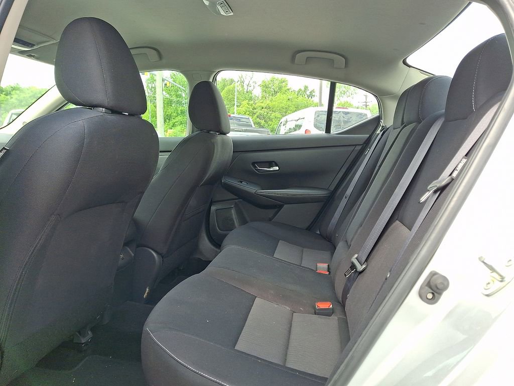 Used 2022 Nissan Sentra SV FWD image 10