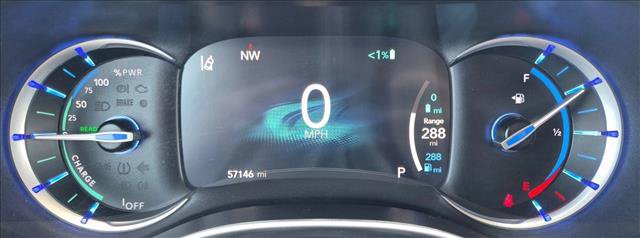 Used 2024 Chrysler Pacifica Limited FWD image 15