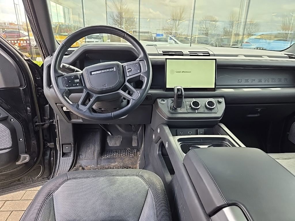 Certified 2023 Land Rover Defender 130 X-Dynamic SE image 14