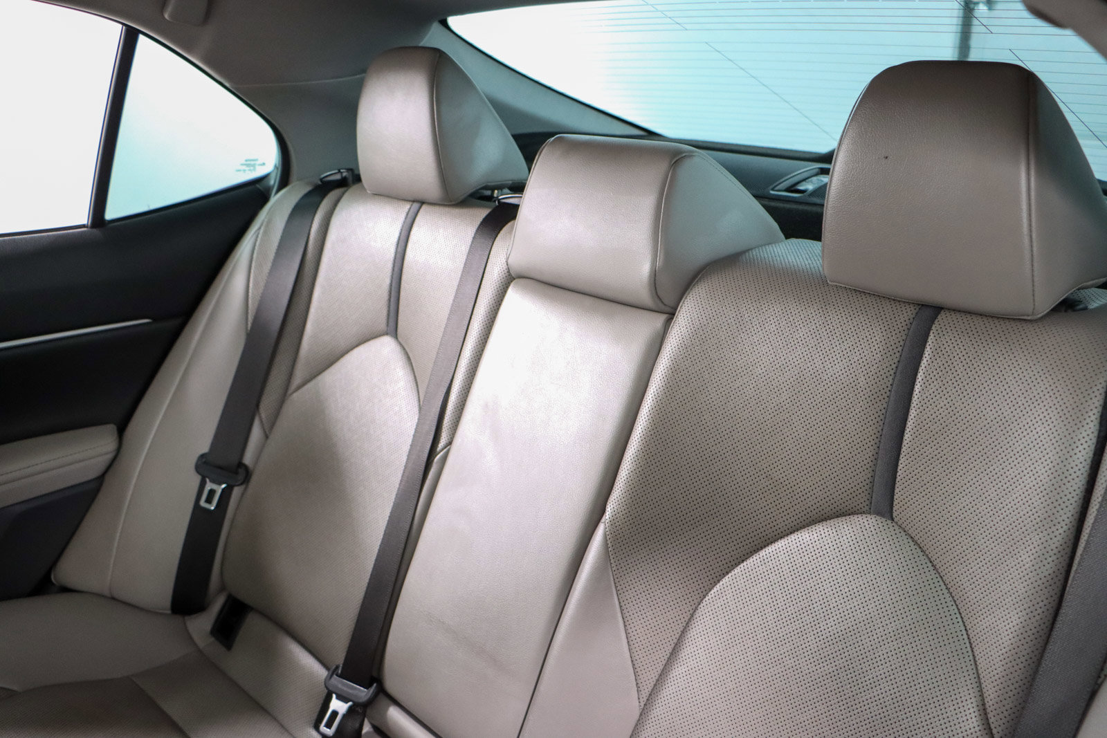 Used 2022 Toyota Camry XLE w/ Navigation Package image 25