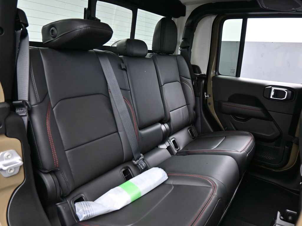 New 2026 Jeep Gladiator Rubicon w/ Steel Power Dome Hood Package AWD/4WD image 37