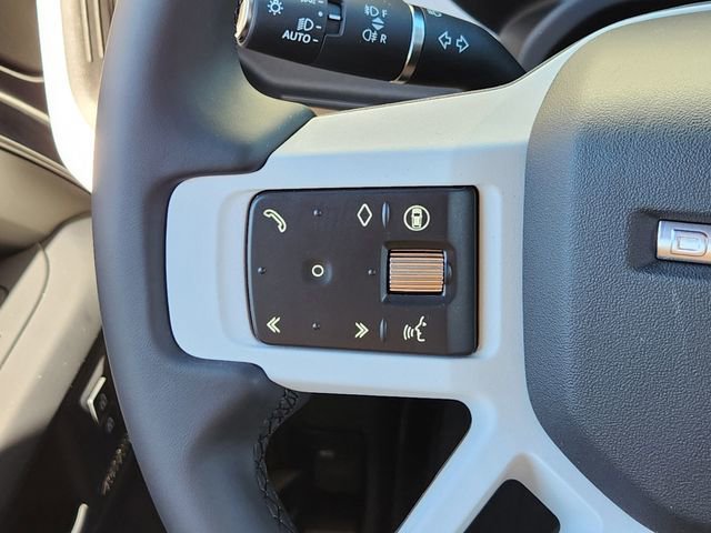 Used 2026 Land Rover Defender 130 X-Dynamic SE image 27