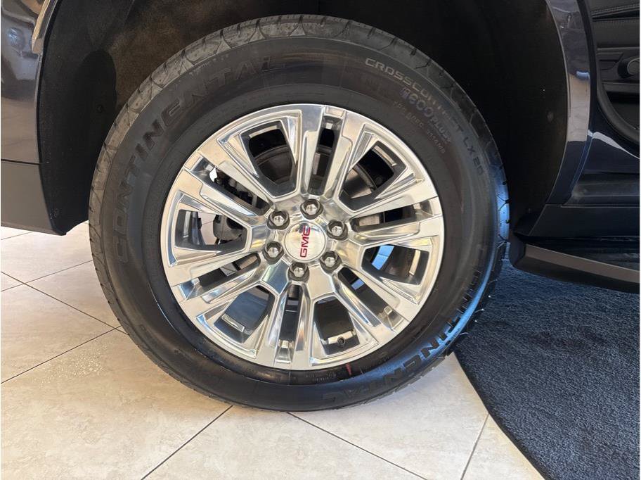 Used 2025 GMC Yukon Denali AWD/4WD image 51