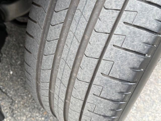 Used 2025 BMW i5 xDrive40 w/ Executive Package image 15