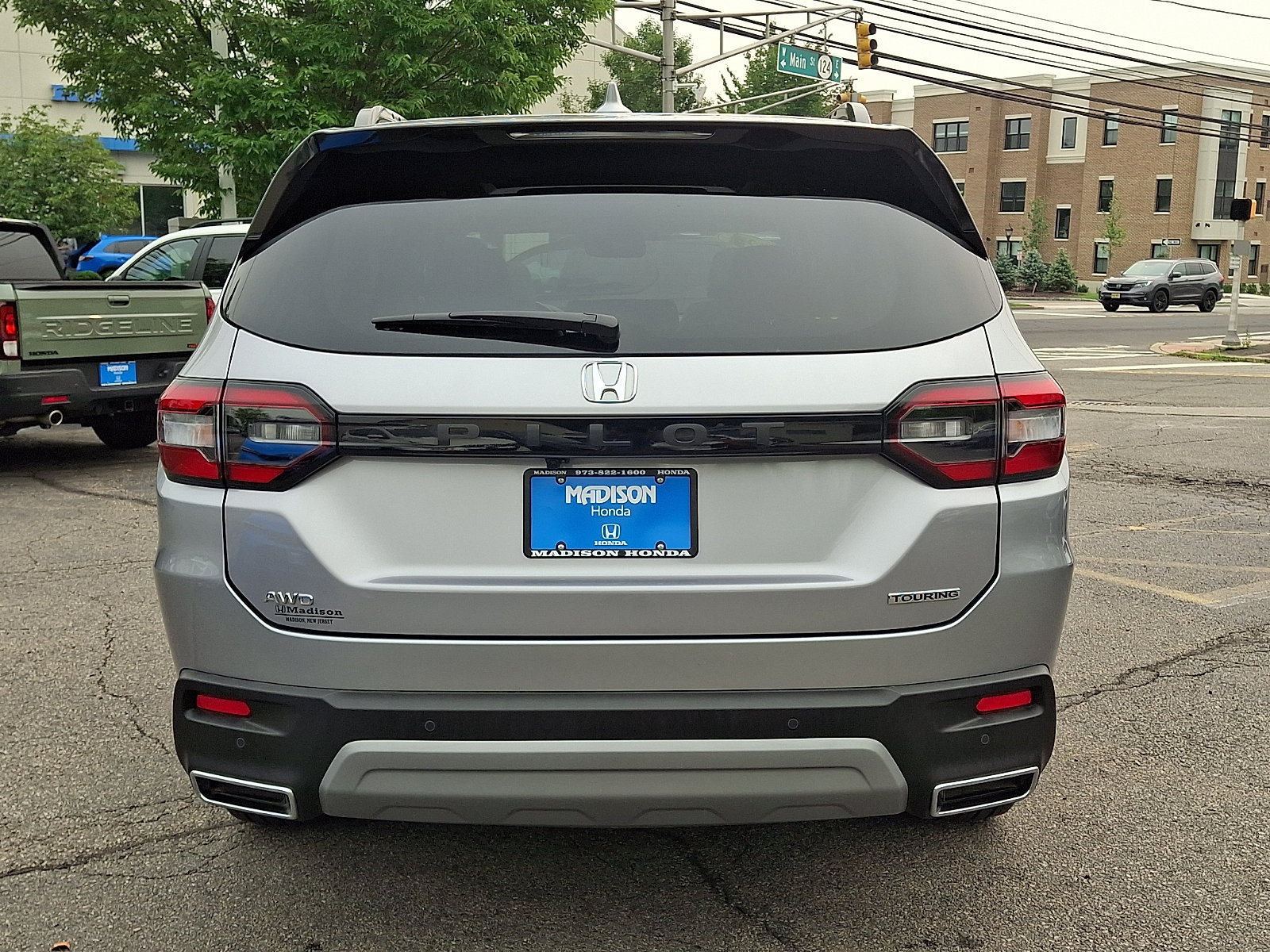 Used 2025 Honda Pilot Touring image 5