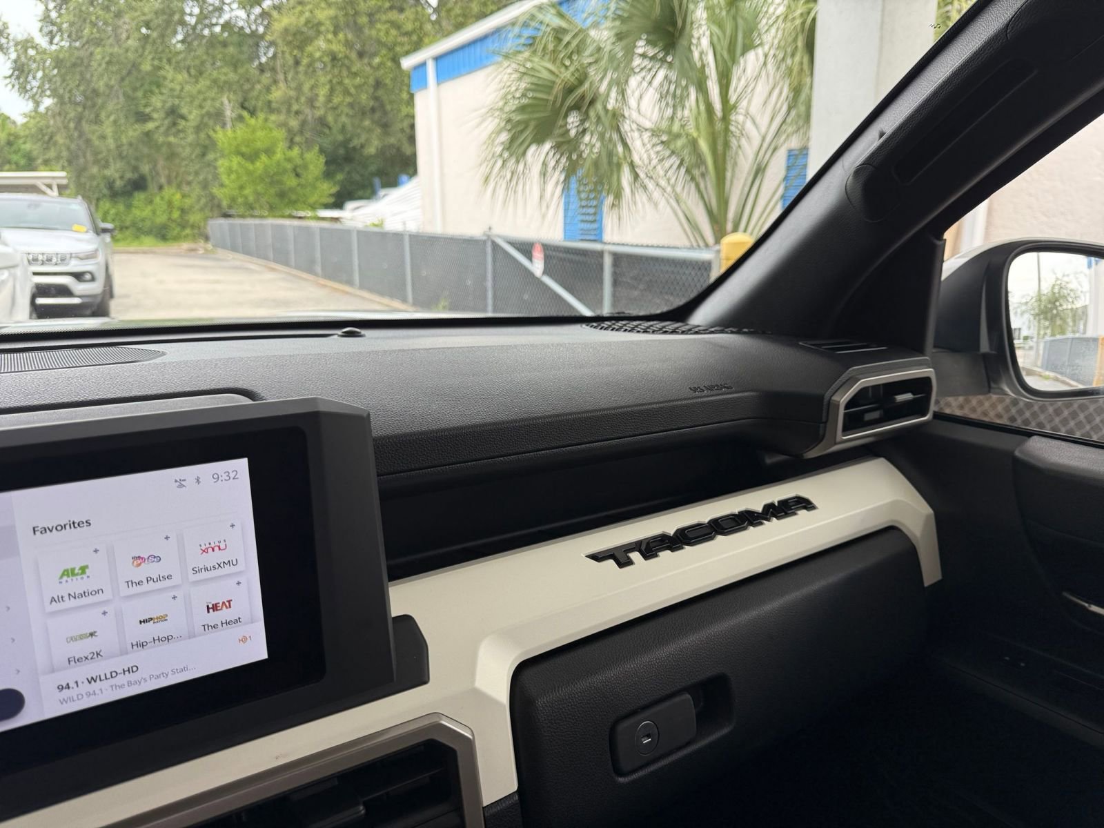 Used 2024 Toyota Tacoma TRD Off-Road image 71