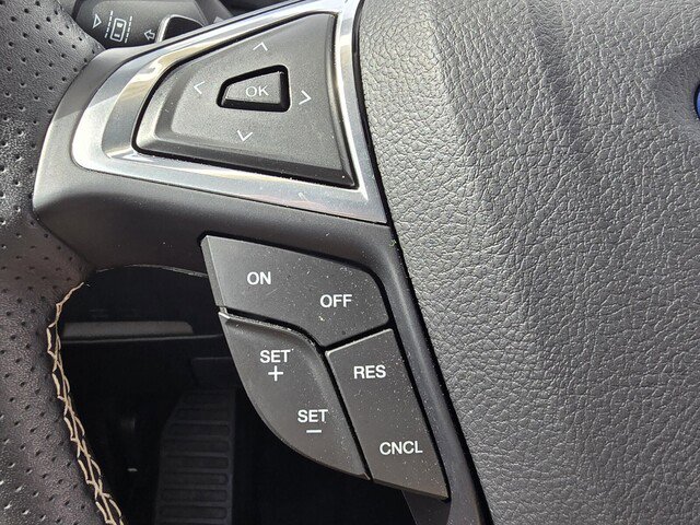 Used 2024 Ford Edge ST w/ Cold Weather Package image 21