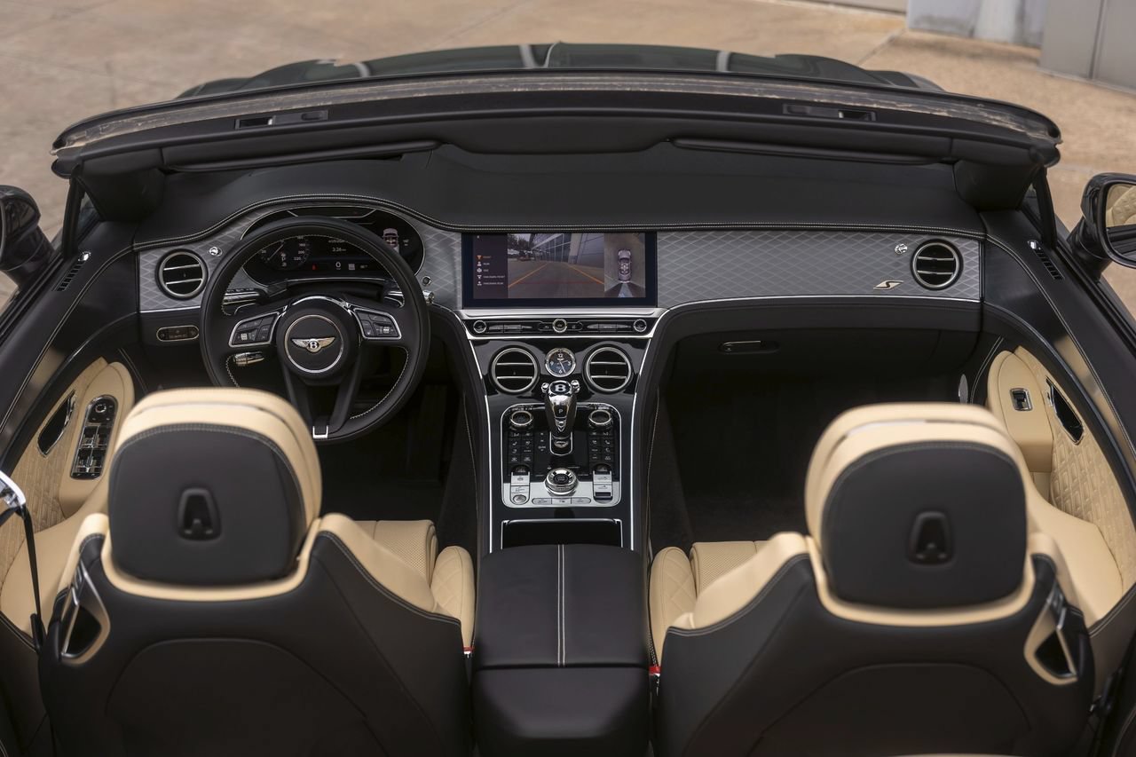Certified 2024 Bentley Continental GT V8 AWD/4WD image 4