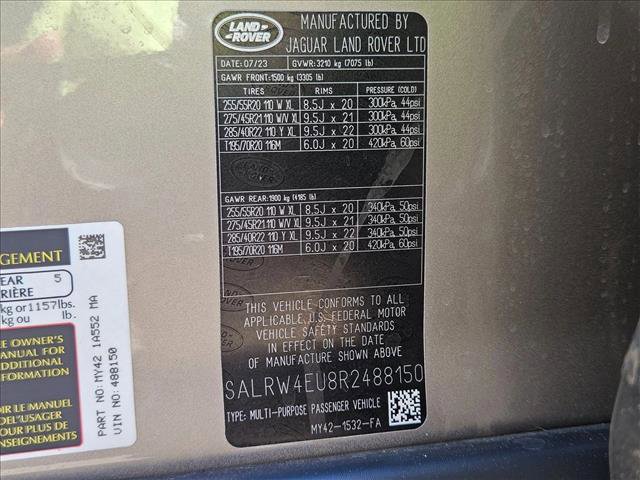 Used 2024 Land Rover Discovery Metropolitan Edition image 26