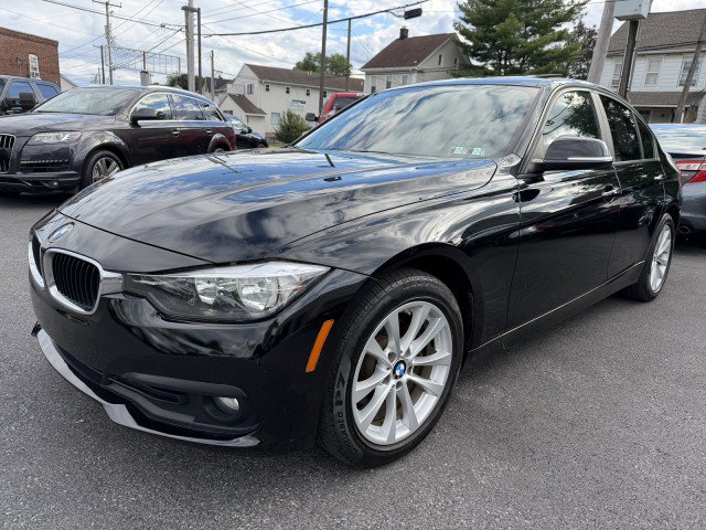 Used 2016 BMW 320i Sedan RWD image 2