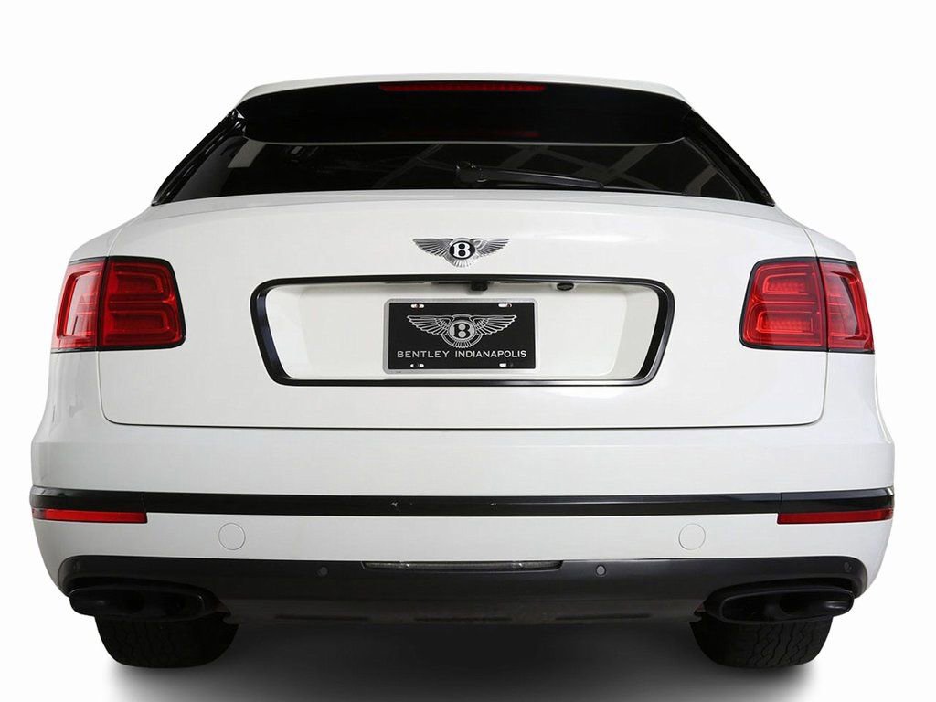 Used 2017 Bentley Bentayga AWD/4WD image 14