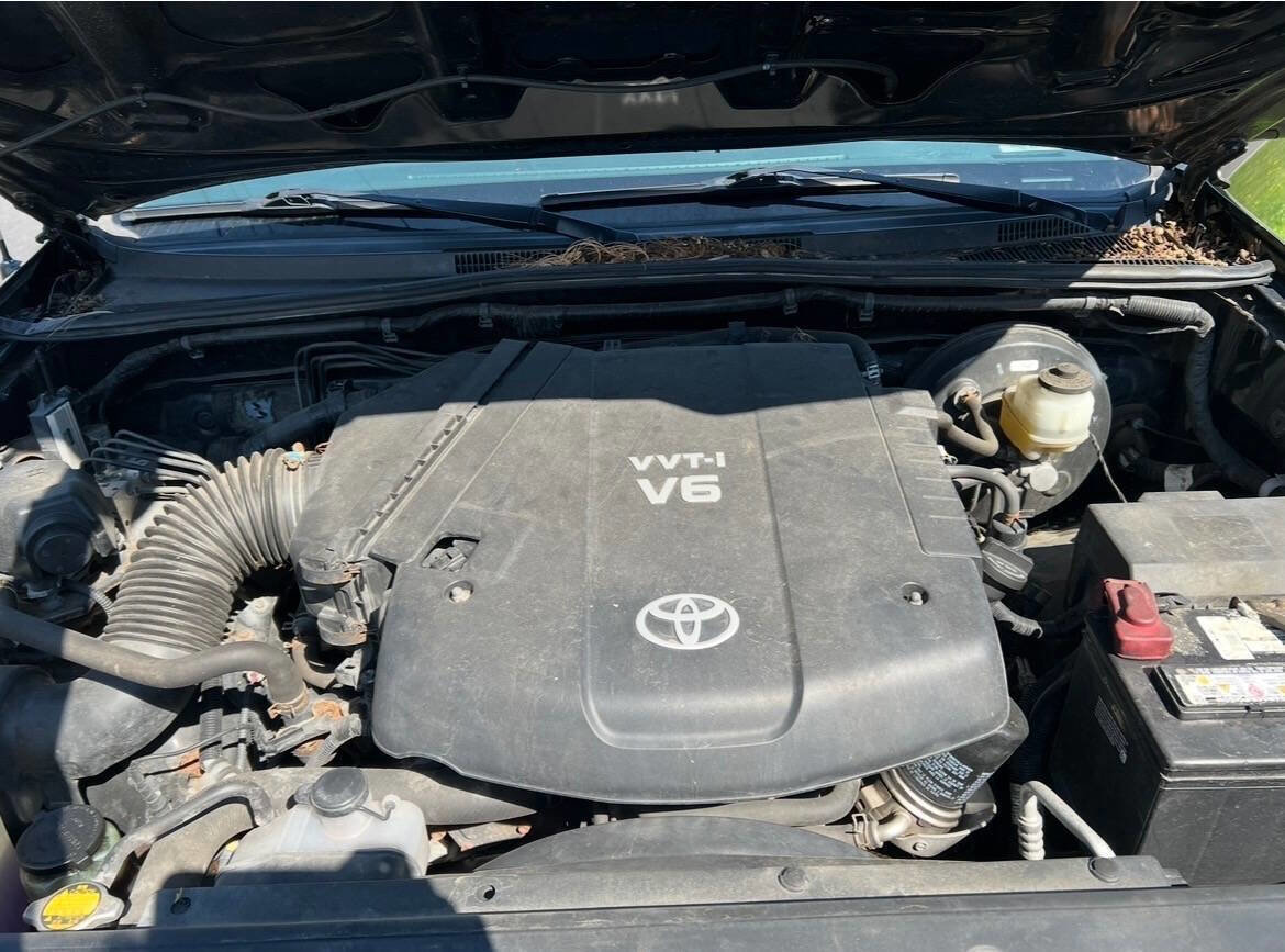 Used 2012 Toyota Tacoma 4x4 Double Cab w/ TRD Sport Pkg image 16