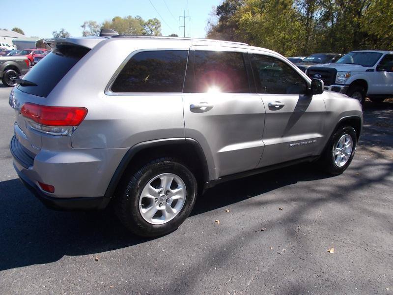 Used 2016 Jeep Grand Cherokee Laredo RWD image 13