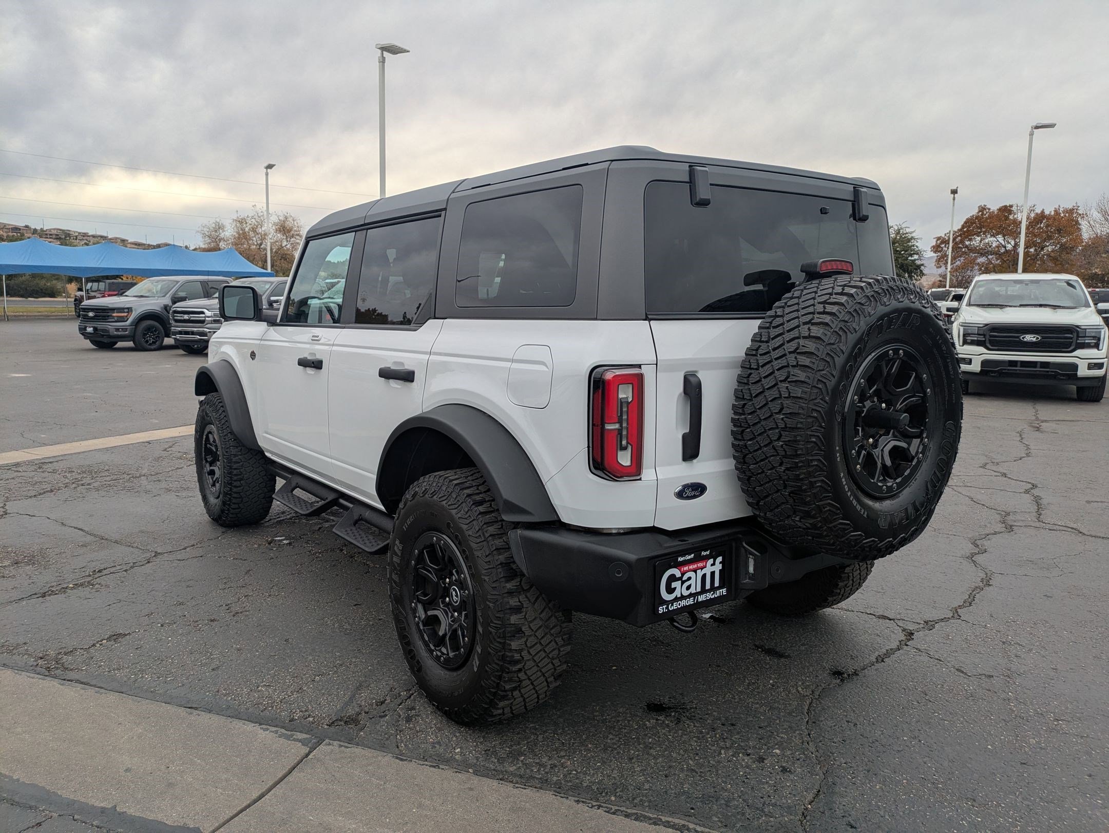 Used 2023 Ford Bronco Wildtrak image 6