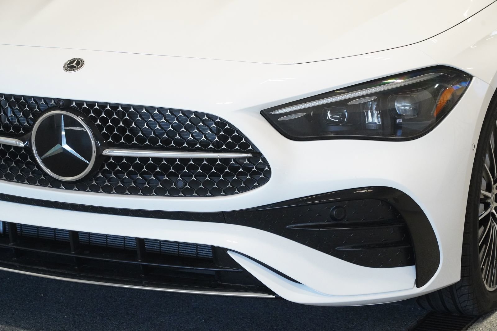 New 2026 Mercedes-Benz CLE 450 4MATIC Cabriolet image 12