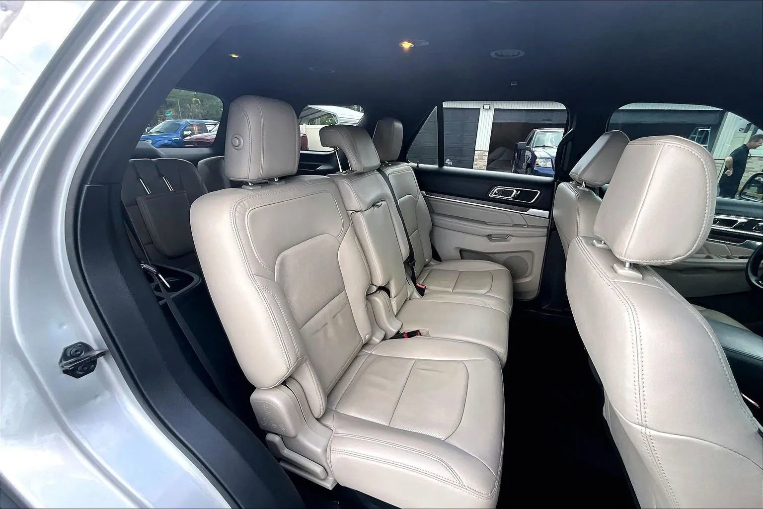 Used 2018 Ford Explorer Limited FWD image 28