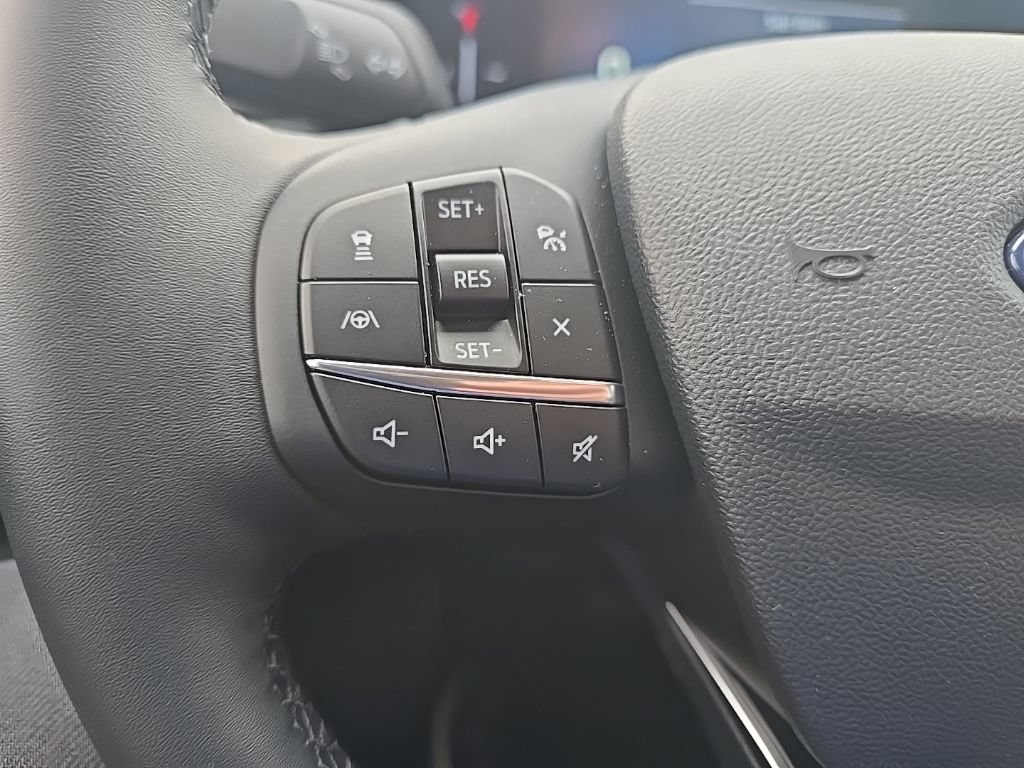 Used 2025 Ford Maverick Lariat w/ Black Appearance Package AWD/4WD image 18
