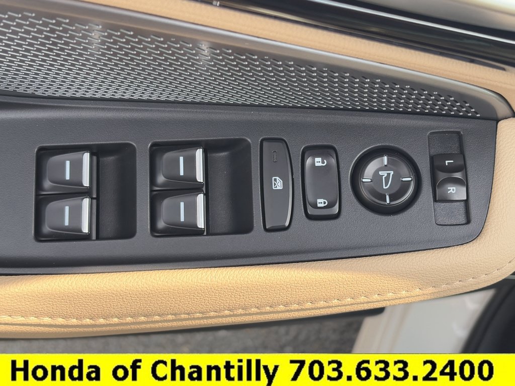Used 2026 Acura MDX FWD image 21