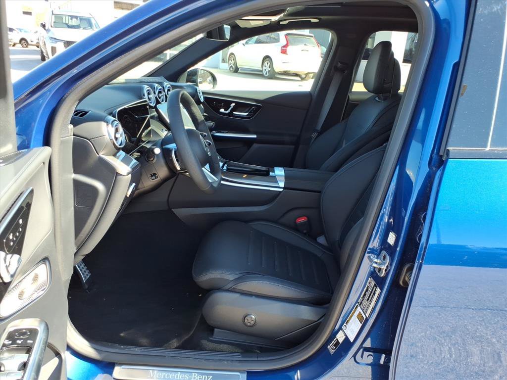 Used 2026 Mercedes-Benz GLC 300 4MATIC image 11