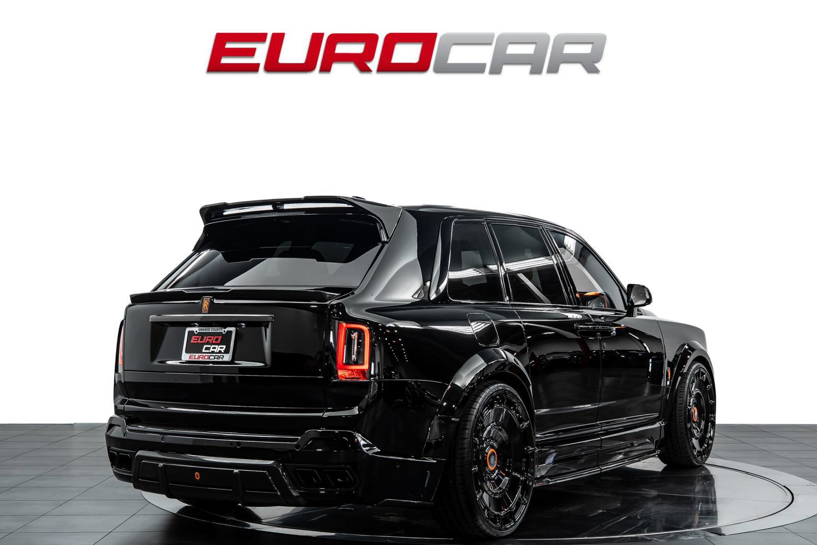 Used 2025 Rolls-Royce Cullinan Black Badge AWD/4WD image 6