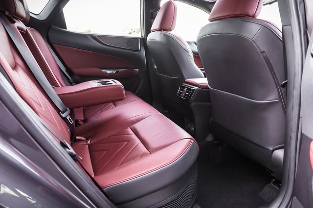 Used 2024 Lexus NX 450h+ AWD w/ Luxury Package image 24