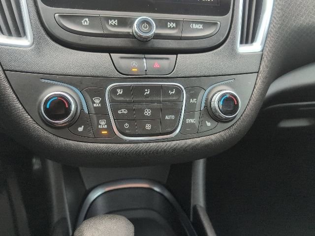 Used 2021 Chevrolet Malibu LT image 30